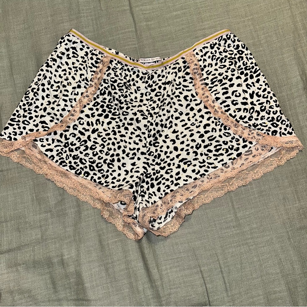 Victoria's Secret Women's Leopard Pajama Bottom‎ Sleep Shorts Small